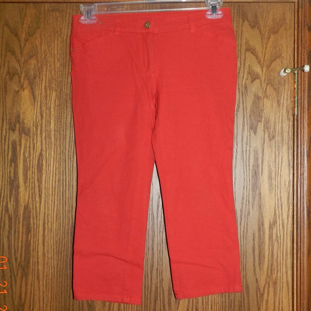 Chico's 00 So Slimming Capri Pants Red Small XS